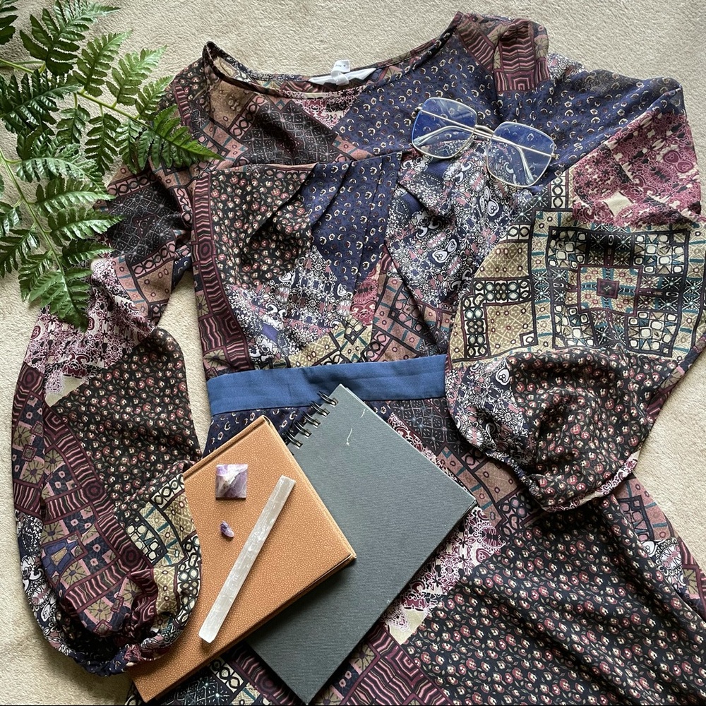 SOLD - Dark Patterned Balloon Sleeve Dress